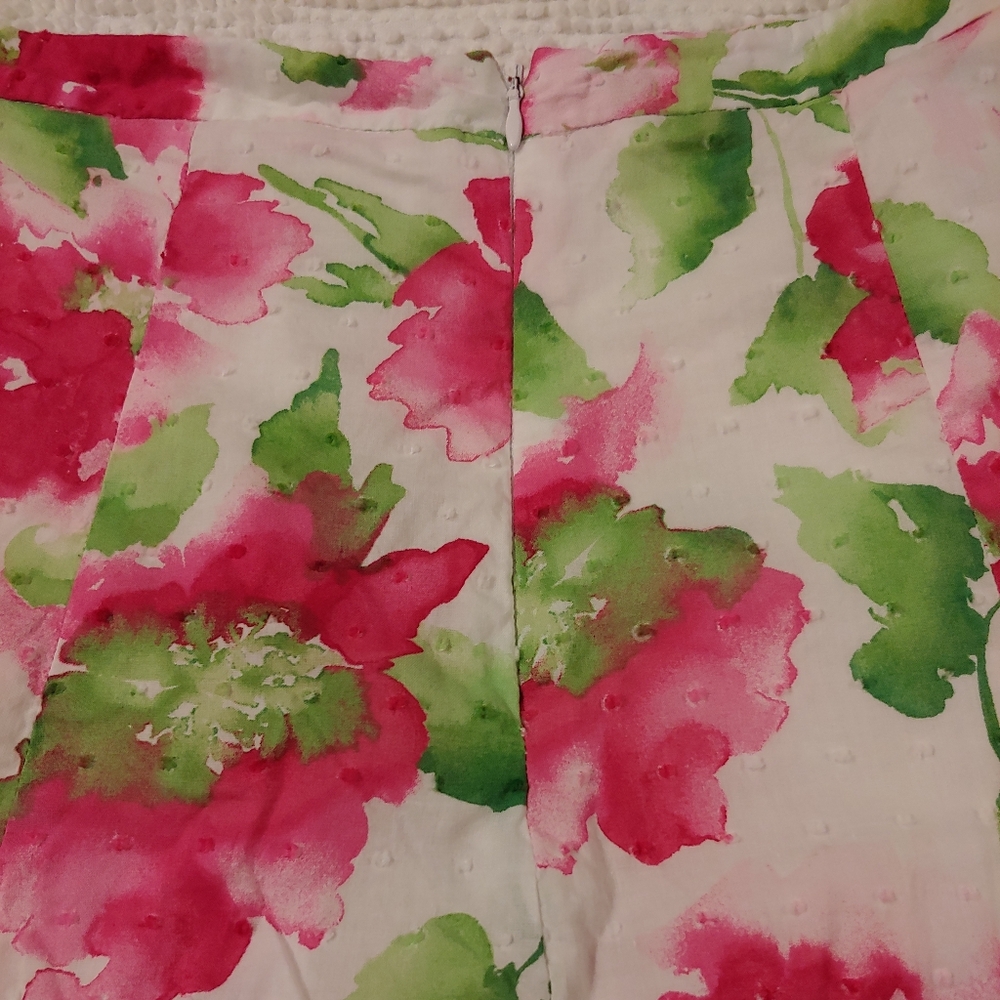 Dressbarn Floral Skirt - Pink and Green Size 6 - Picture 5 of 5